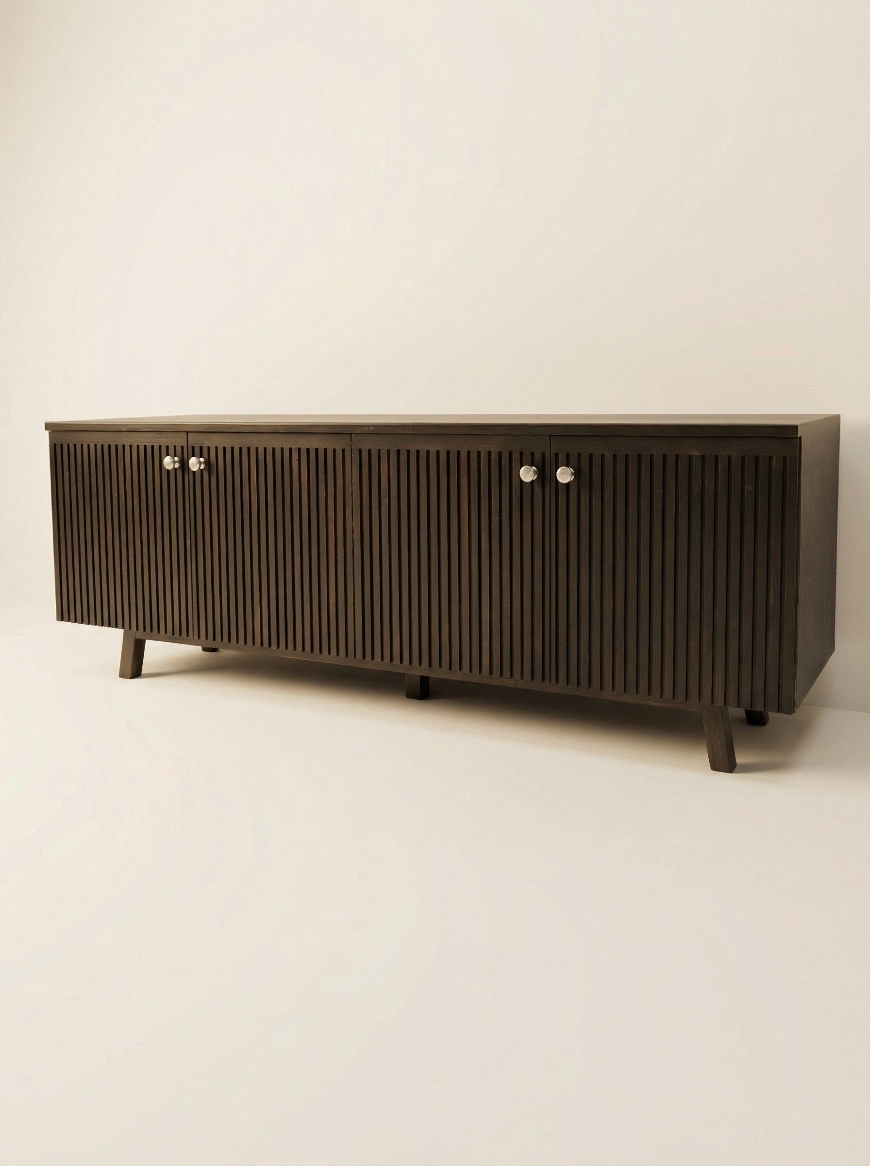fluted tvblack1