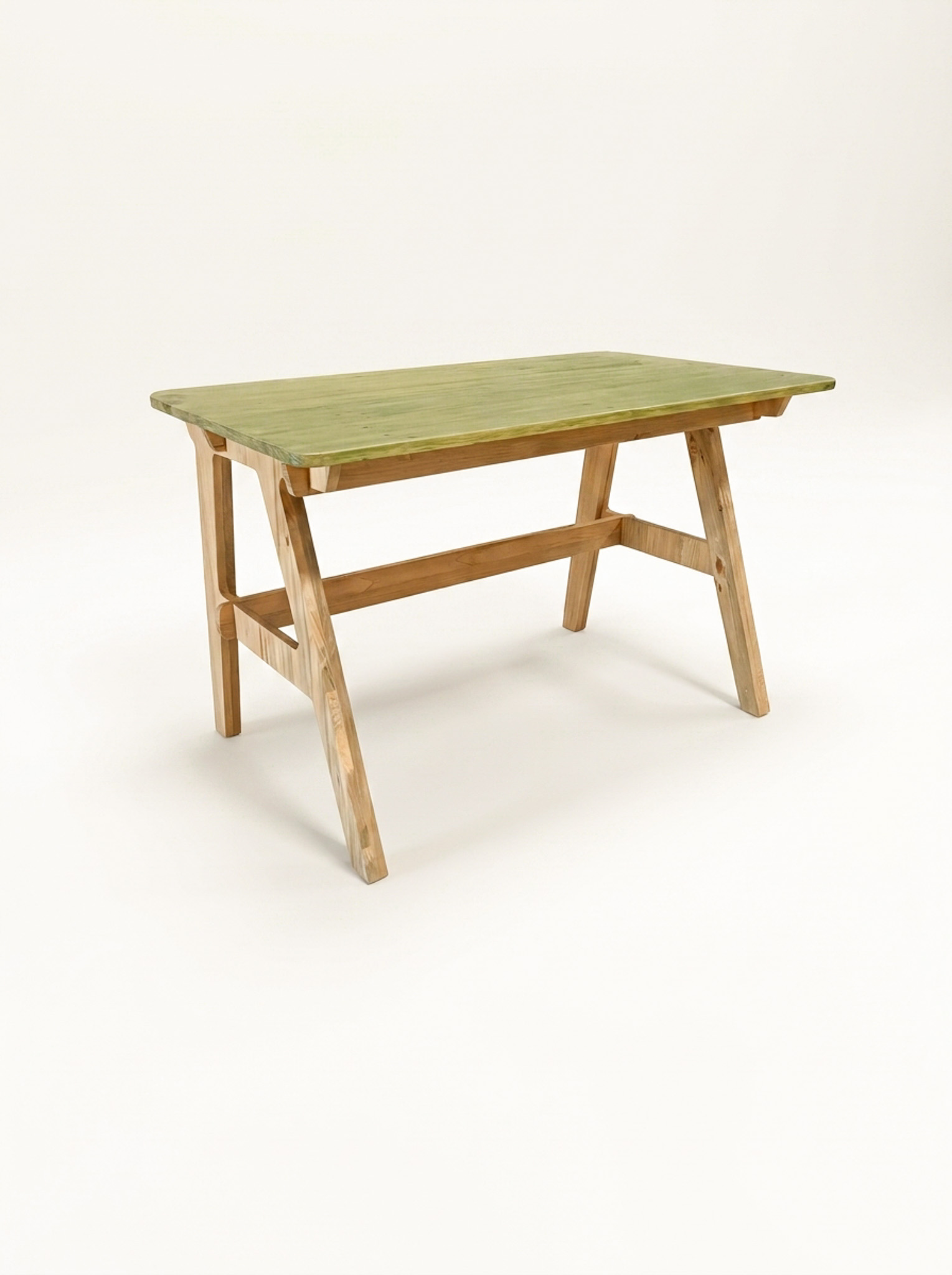 Teen study desk