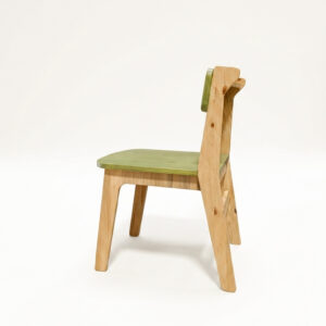 Scandinavian-style solid wood study chair for children's bedroom