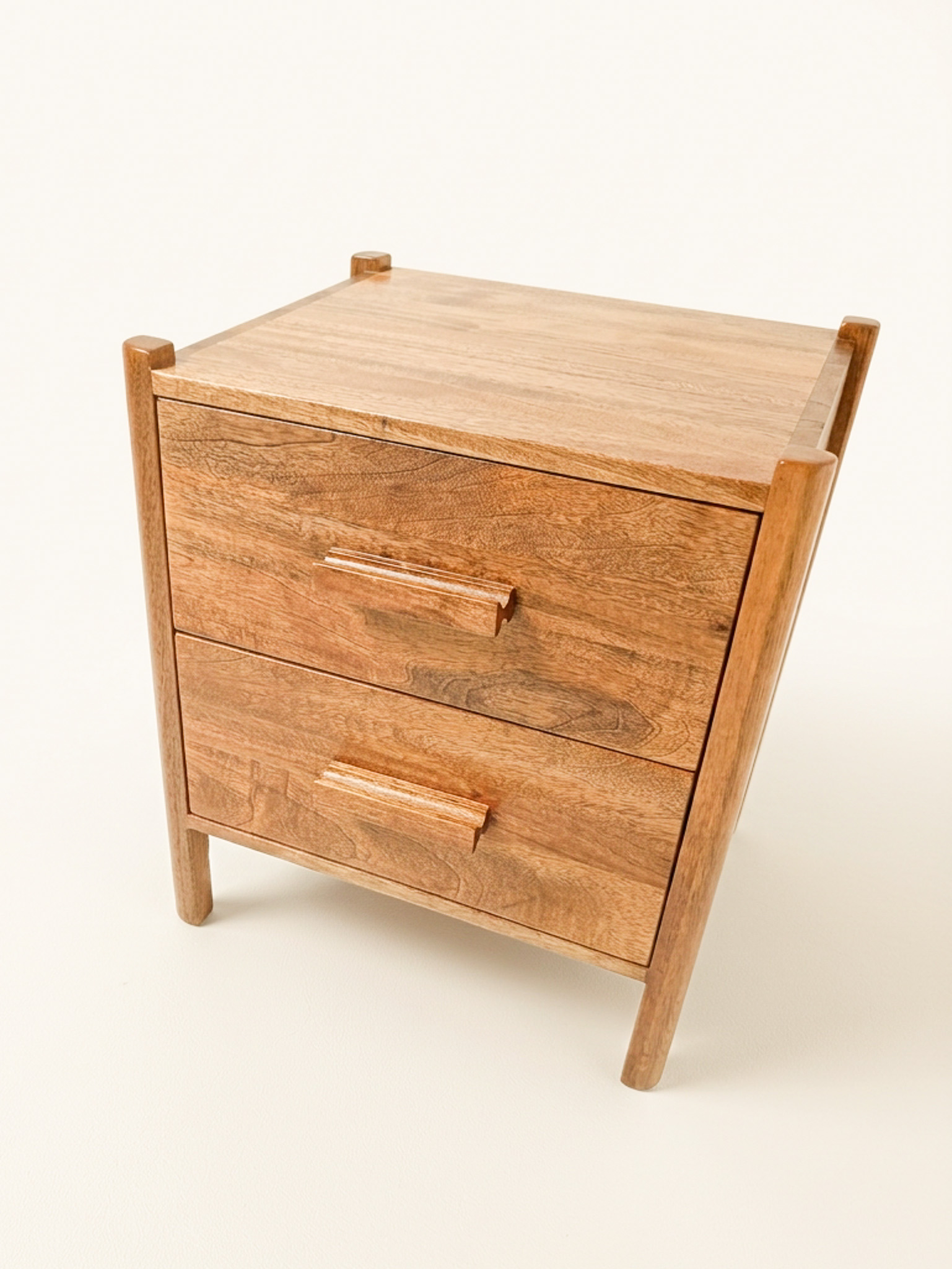 tembo 1 solid wood nightstand